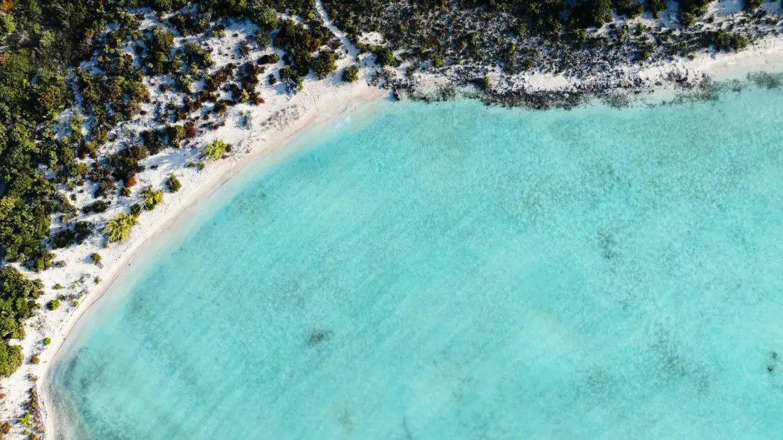 Sugar-white beaches, sheltered bays and easy Caribbean days.